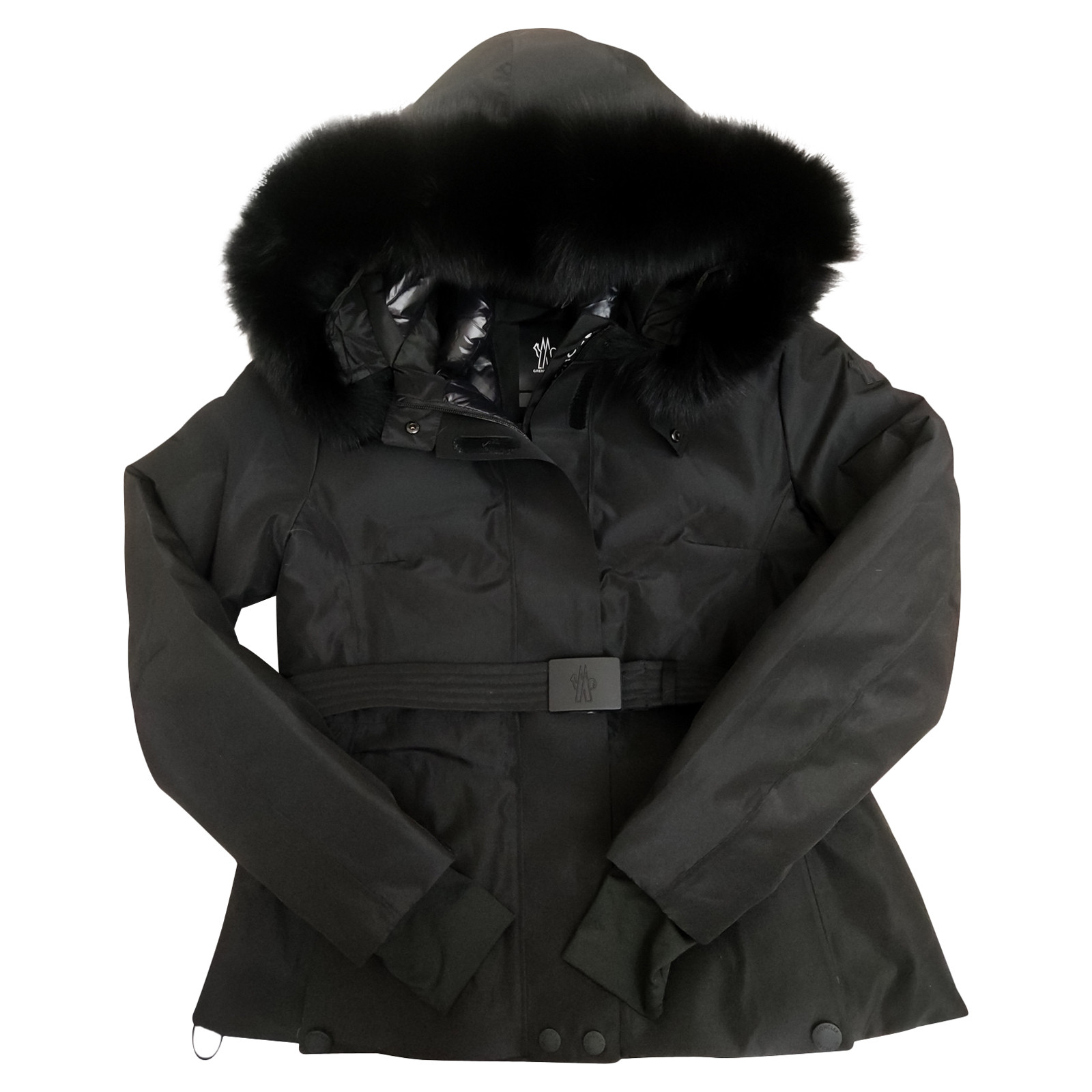 Moncler Jacke/Mantel aus Pelz in Schwarz - Second Hand Moncler Jacke/Mantel  aus Pelz in Schwarz gebraucht kaufen für 600€ (7894411)