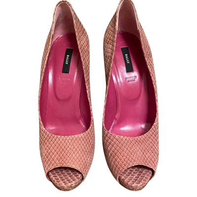 Bally Pumps/Peeptoes Leather in Pink
