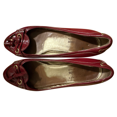 Carshoe Slipper/Ballerinas aus Lackleder in Rot