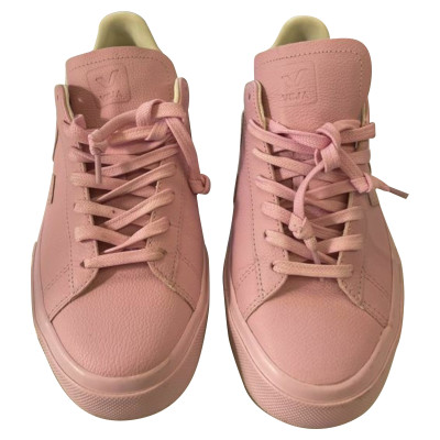 Veja Trainers Leather in Pink