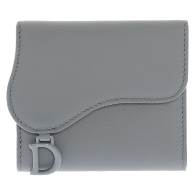 Christian Dior Täschchen/Portemonnaie aus Leder in Grau