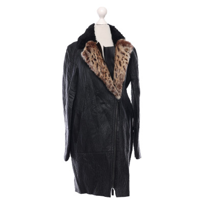 Longchamp Jacke/Mantel aus Leder in Schwarz