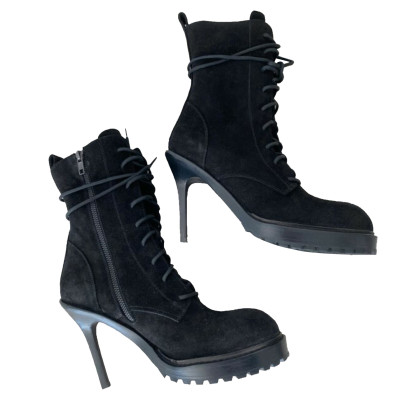 Ann Demeulemeester Boots Leather in Black