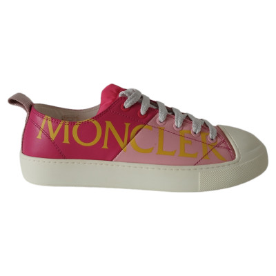 Moncler Trainers Leather in Pink