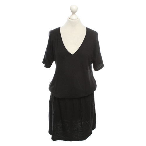 JUVIA Women's Kleid in Schwarz Size: M | Second Hand