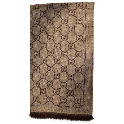 Gucci Scarf/Shawl Wool in Brown