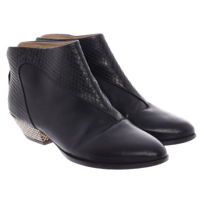 Atalanta Weller Ankle boots Leather in Black