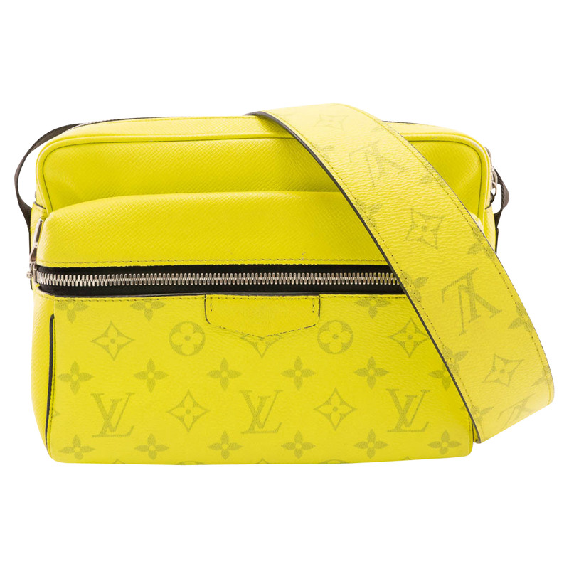 LOUIS VUITTON Dames Outdoor Messenger Leer in Geel