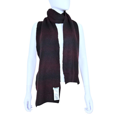 J.Lindeberg Scarf/Shawl in Bordeaux