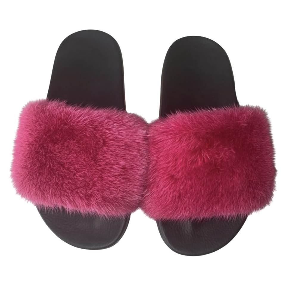 Givenchy Slippers/Ballerinas Fur in Fuchsia