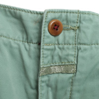 Closed chino en vert