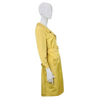 Prada Jacke/Mantel aus Seide in Gelb