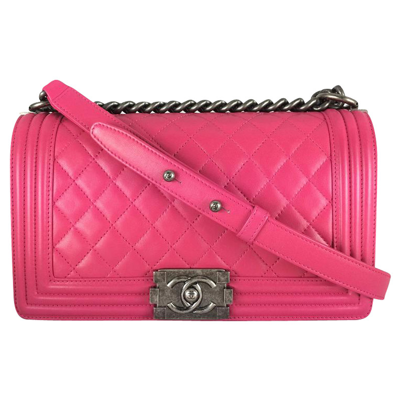 Chanel Boy Medium Leather in Pink
