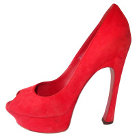 Yves Saint Laurent Pumps/Peeptoes aus Wildleder in Rot