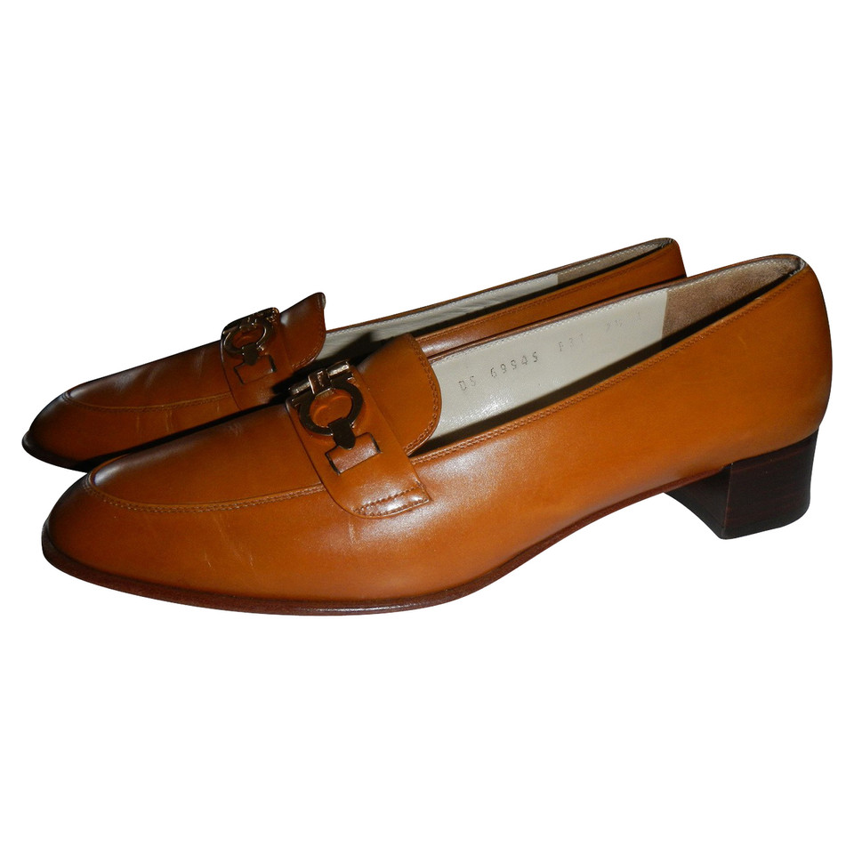 Salvatore Ferragamo Leather shoes