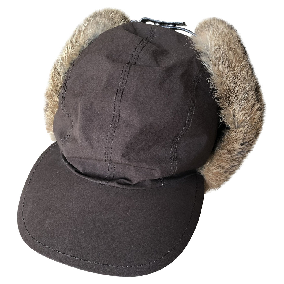Prada Hut/Mütze aus Pelz in Braun