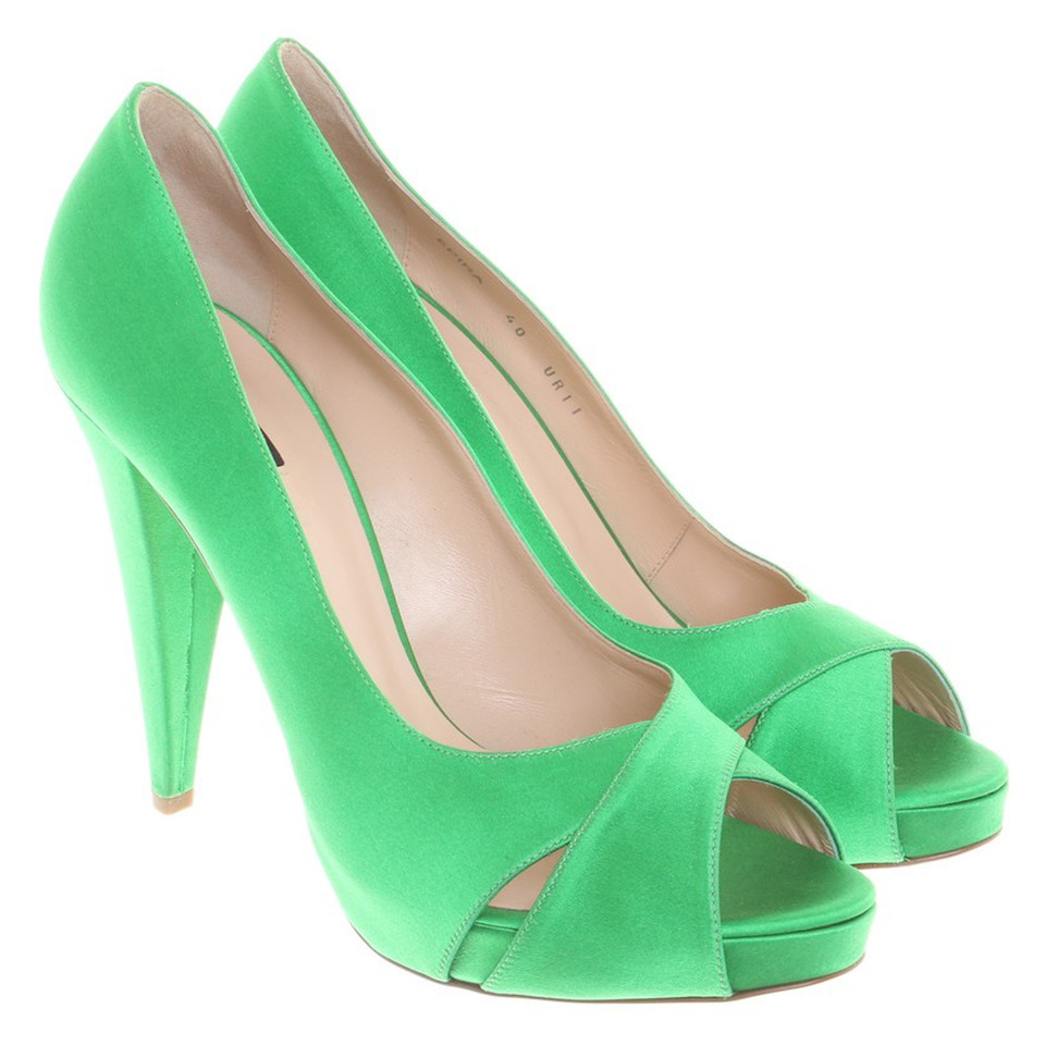 Bally Peeptoes in neon groen