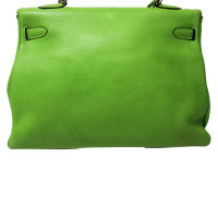 Hermès Kelly Bag 35 in Pelle in Verde