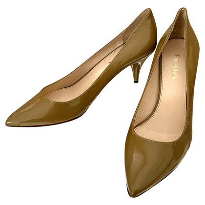 Prada Pumps/Peeptoes en Cuir en Ocre