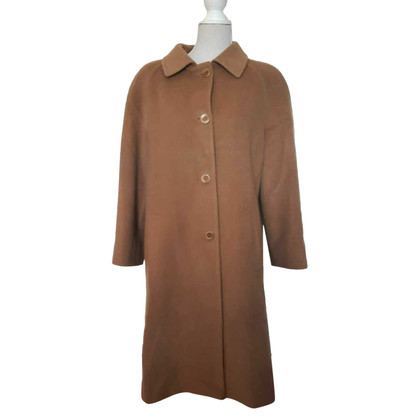 Burberry Jacket/Coat Wool in Beige