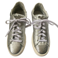 Rebecca Minkoff Sneakers aus Leder in Silbern