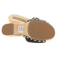 Moschino Sandalen mit Holzplateau