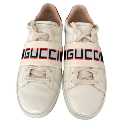 Gucci Chaussures de sport en Cuir en Crème