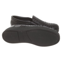 Bottega Veneta Chaussons/Ballerines en Cuir en Noir