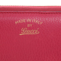 Gucci Wallet in fuchsia