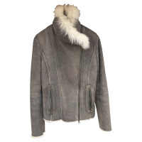 Andere Marke Jacke/Mantel aus Pelz in Grau