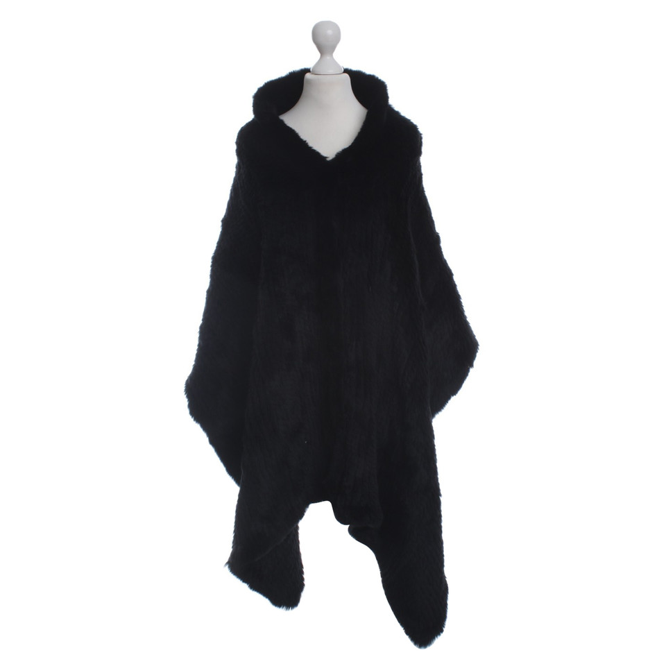 Other Designer Wanna haves - fur stole in black