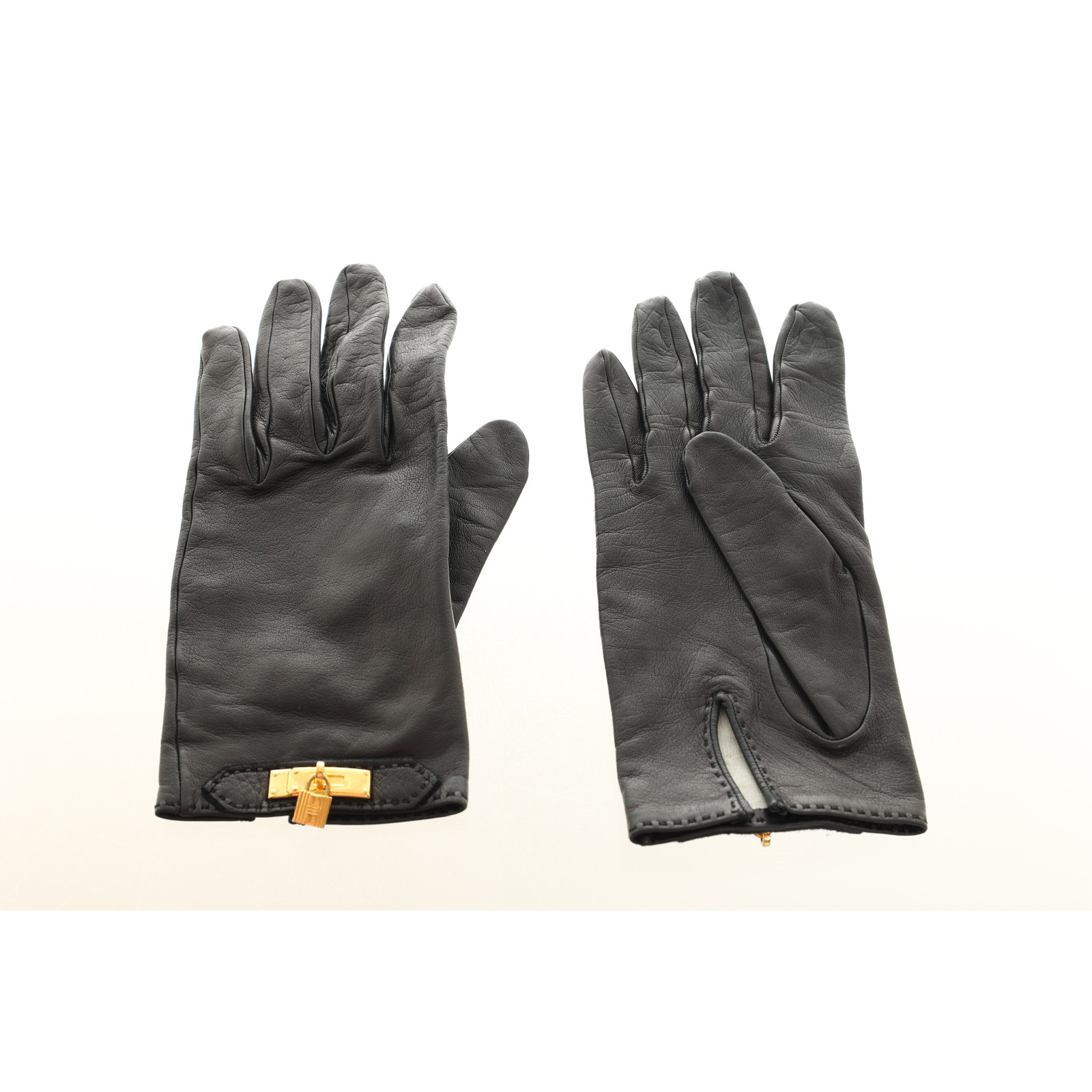 Hermès Gloves Leather in Black - Second Hand Hermès Gloves Leather in Black  buy used for 229€ (6915073)