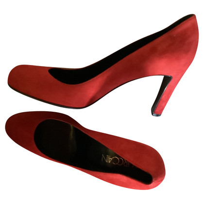 Marc Cain Pumps/Peeptoes Suede in Red