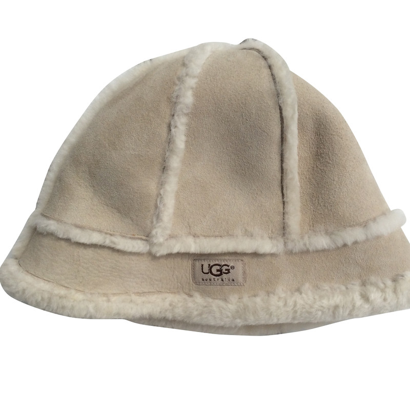 Ugg Australia Sheepskin white hat