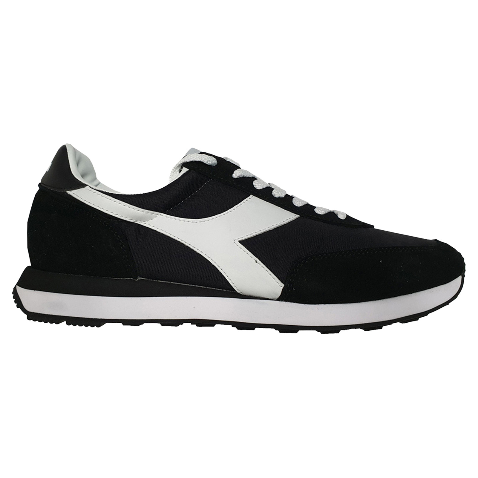 Diadora Trainers in Black - Second Hand Diadora Trainers in Black buy used  for 99€ (4363252)