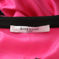 Givenchy Kleed je roze aan