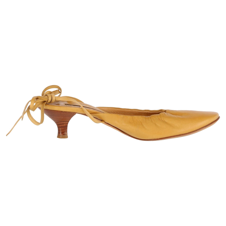 Pollini Pumps/Peeptoes Leather in Yellow