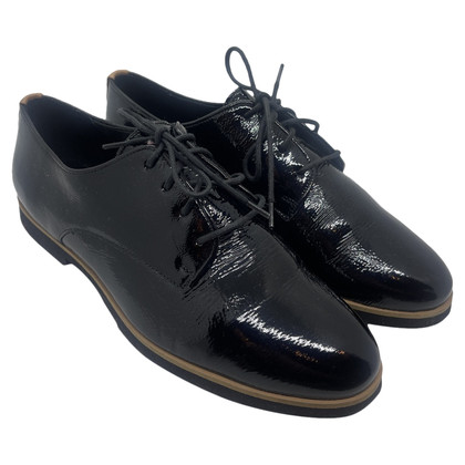 Lloyd Chaussures à lacets en Cuir verni en Noir