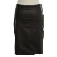 Closed Elastic leather skirt