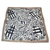 Burberry Cashmere / silk scarf