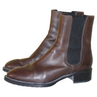 Tod's Chelsea boots in dark brown