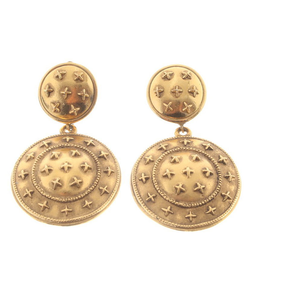 Chanel Gold colored clip earrings