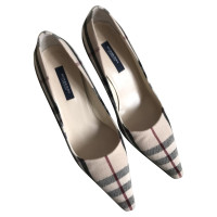 Burberry Pumps/Peeptoes