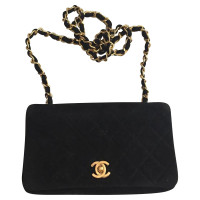 Chanel Flap Bag aus Veloursleder
