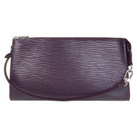 Louis Vuitton Pochette Métis 25 Leather in Violet