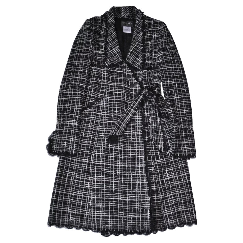 Chanel Bouclé coat in black / white
