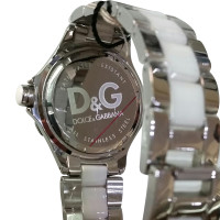 D&G Clock in white / silver