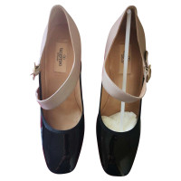 Valentino Garavani Pumps/Peeptoes Leer