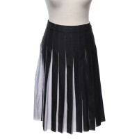Armani skirt in black and white