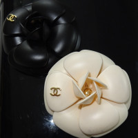 Chanel Stiefel mit Camellia